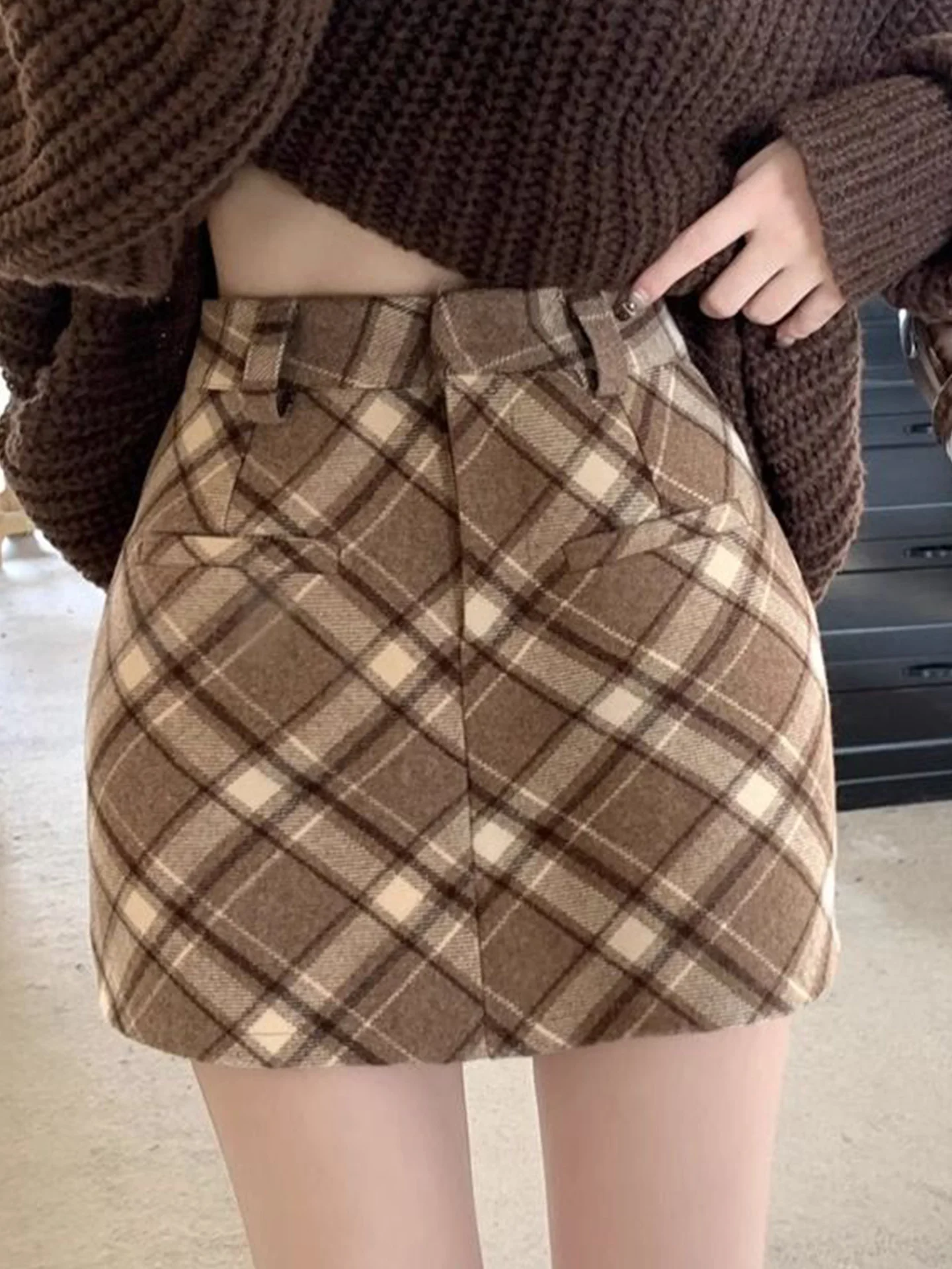 High Waist Plaid Thiened Woolen Skirt Women's A-Line Bodycon ort Skirt Korean Sle Girls Casual Daily Wear
High Waist Plaid Thiened Woolen Skirt Women's A-Line Bodycon ort Skirt Korean Sle Girls Casual Daily Wear