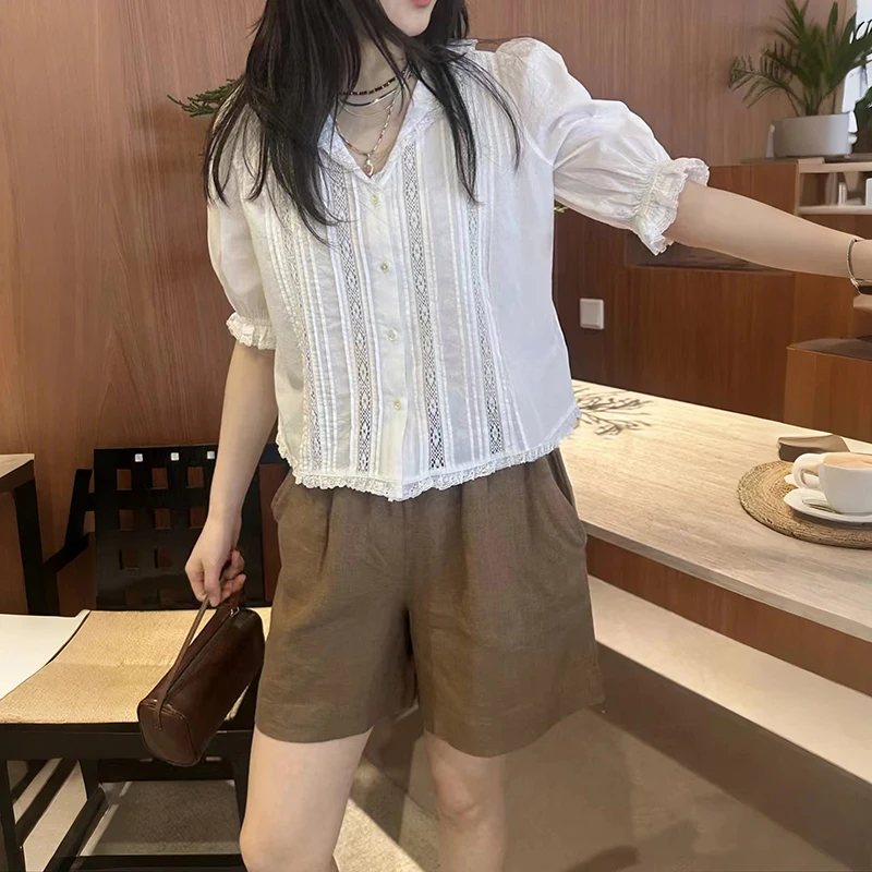 Cute Pure White Summer Shirt Hollow out Embroidery Bubble Sleeve Shortsleeve Collar Top Women's Loose Fit Cotton Blend
Cute Pure White Summer Shirt Hollow out Embroidery Bubble Sleeve Shortsleeve Collar Top Women's Loose Fit Cotton Blend