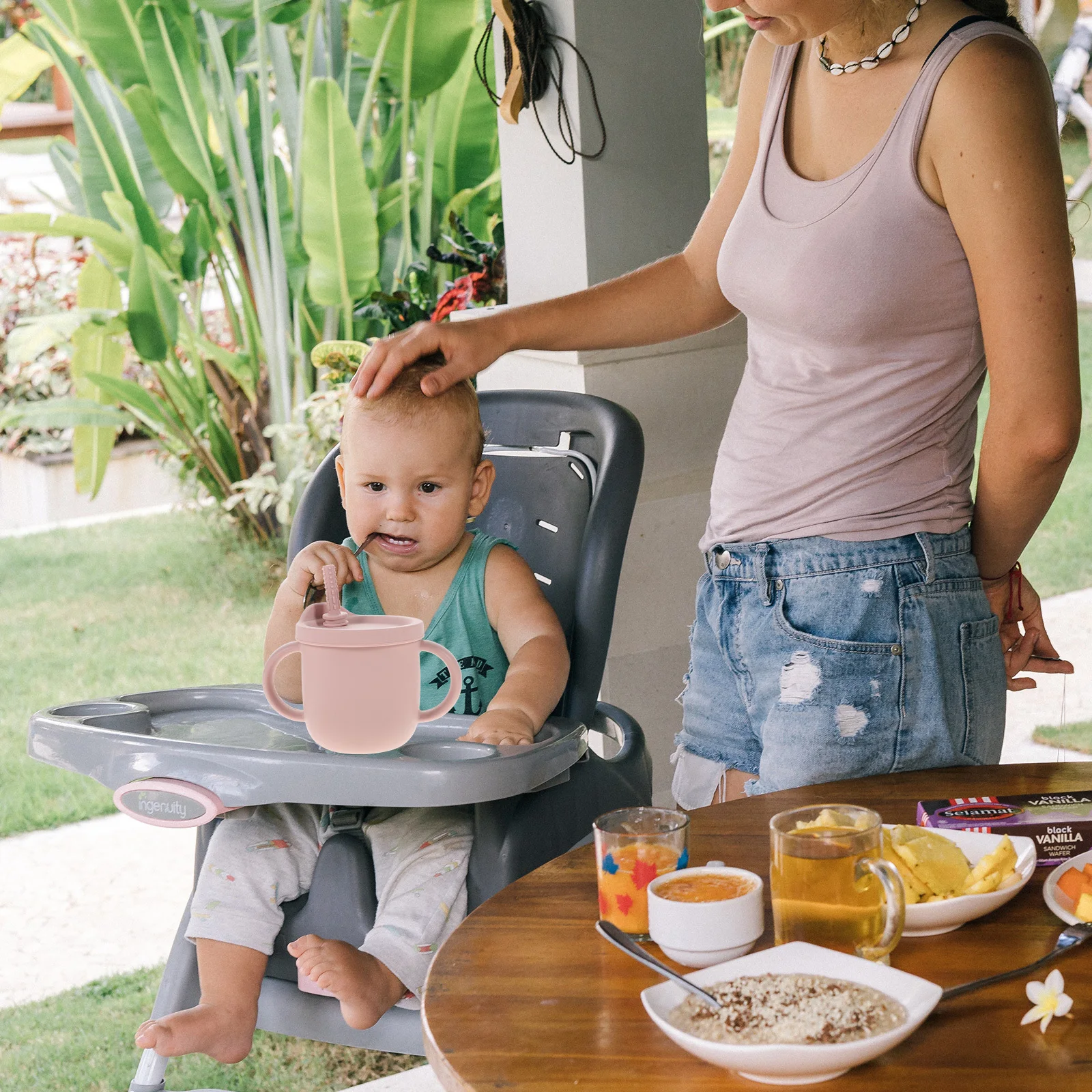Силиконовая чашка для закусок, детская чашка для воды с двумя ручками, розовые чашки для обучения малышей, тренировочные чашки для питья, прочный, безопасный, гладкий 
Силиконовая чашка для закусок, детская чашка для воды с двумя ручками, розовые чашки для обучения малышей, тренировочные чашки для питья, прочный, безопасный, гладкий