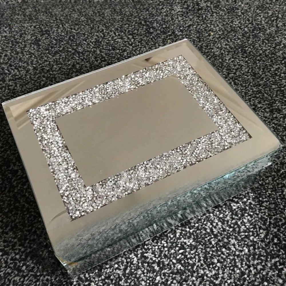 Hot Sale Luxury Home Decor Crushed Diamond Sparkling Glass Gift Boxes for Necklace and Rings Jewelry Box for Women
Hot Sale Luxury Home Decor Crushed Diamond Sparkling Glass Gift Boxes for Necklace and Rings Jewelry Box for Women