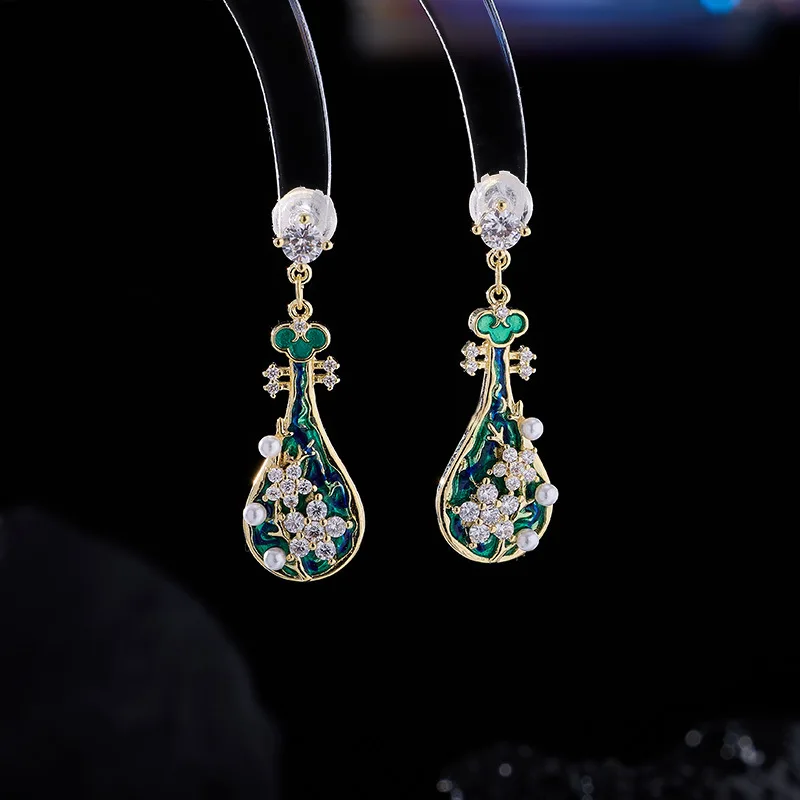 New Chinese Retro Enamel Light Luxury Pipa Earrings for Women S925 Silver Needle National Style Niche Unique Cheongsam Anc
New Chinese Retro Enamel Light Luxury Pipa Earrings for Women S925 Silver Needle National Style Niche Unique Cheongsam Anc