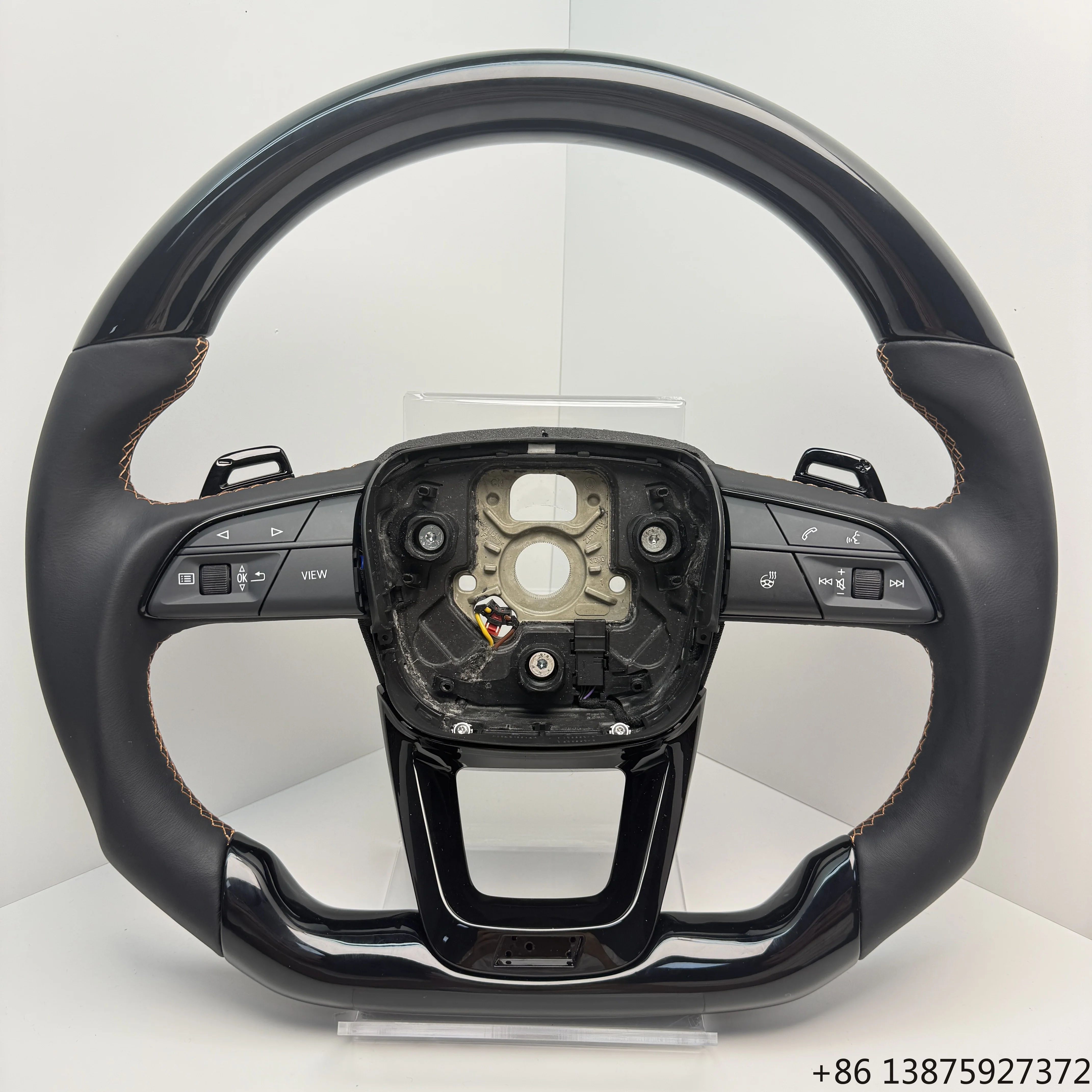 Factory Outlet Carbon Fiber Perforated Leather Steering for Models A8 A6 A3 R8 A5 TT A7 Q7 A4 Q5 Q3
Factory Outlet Carbon Fiber Perforated Leather Steering for Models A8 A6 A3 R8 A5 TT A7 Q7 A4 Q5 Q3