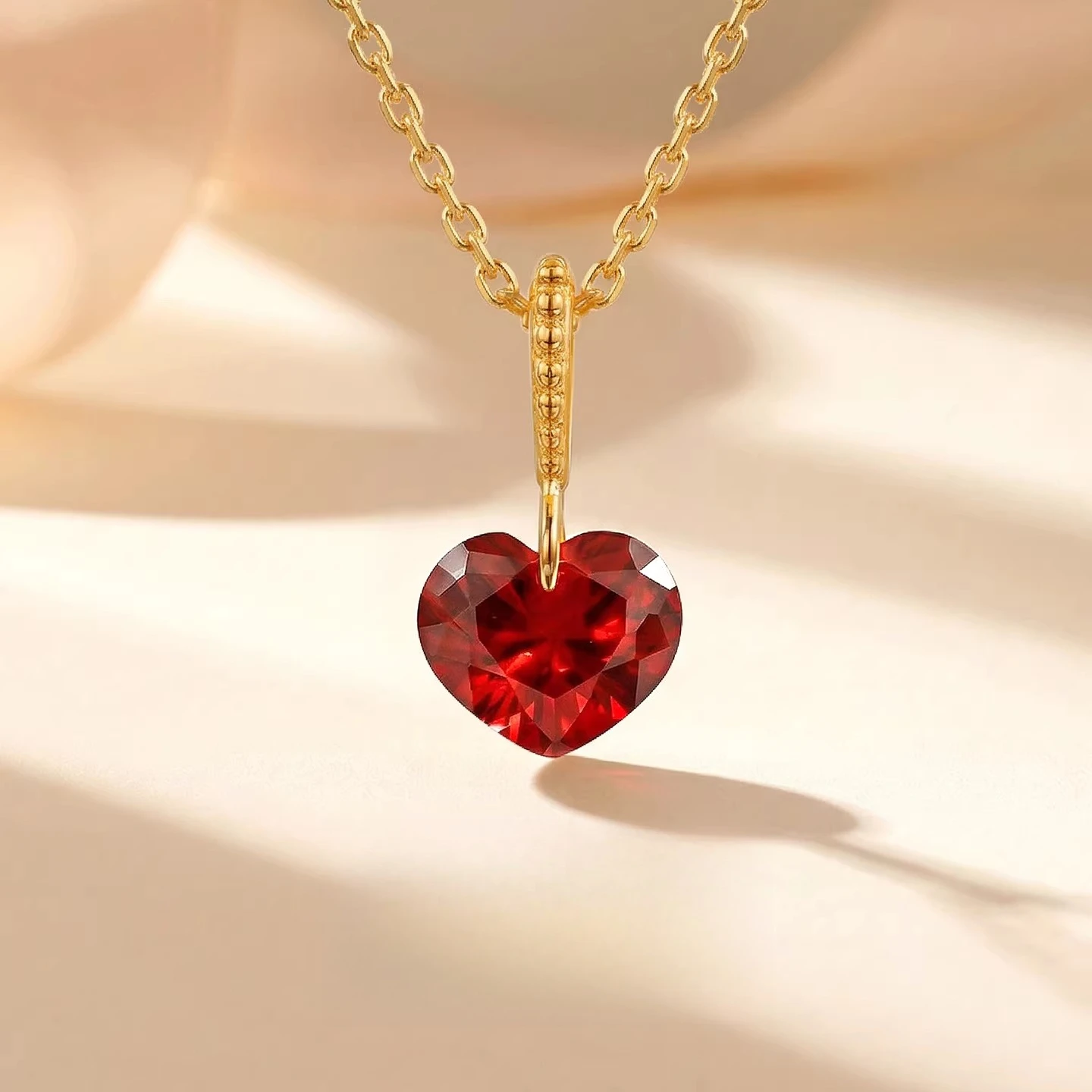 S925 Silver 7 * 7mm Pigeon Blood Red Zircon Mini Love Necklace Small, Exquisite, Versatile Women's Jewelry
S925 Silver 7 * 7mm Pigeon Blood Red Zircon Mini Love Necklace Small, Exquisite, Versatile Women's Jewelry
