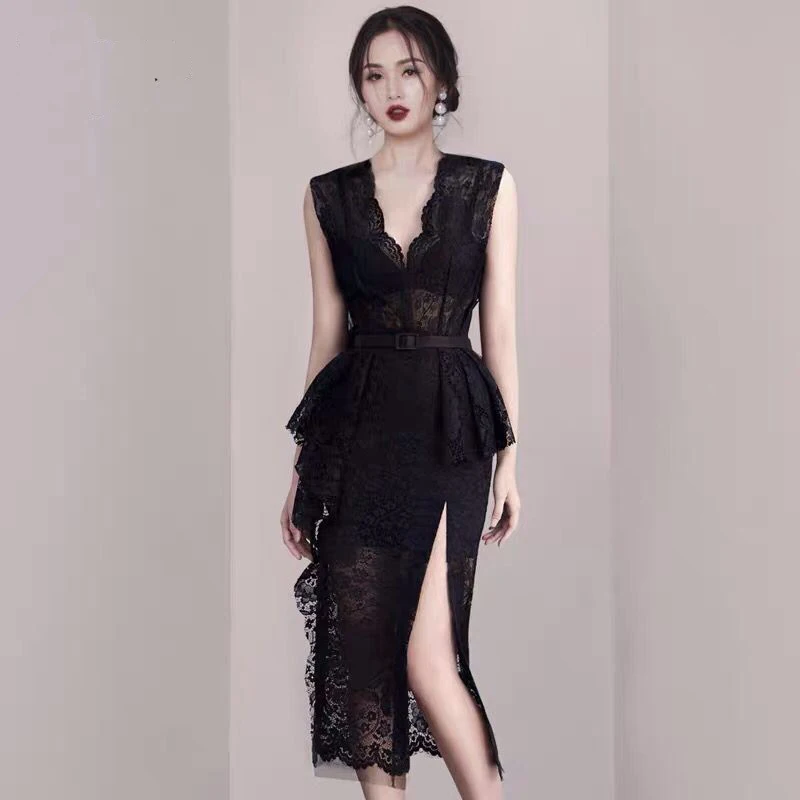 Elegant Black Lace Split Dress Sexy V-Neck High Waist Slim Fit for Company Yearly Dinner Party Performance And Daily Wear
Elegant Black Lace Split Dress Sexy V-Neck High Waist Slim Fit for Company Yearly Dinner Party Performance And Daily Wear