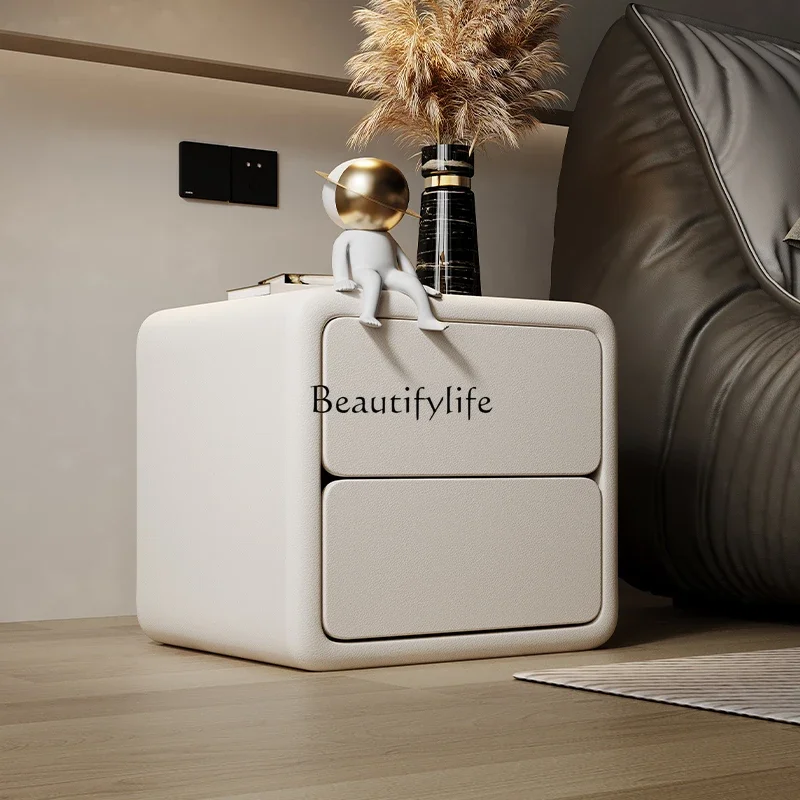 Simple and modern bedside table Light luxury solid wood storage Simple small cabinet
Simple and modern bedside table Light luxury solid wood storage Simple small cabinet