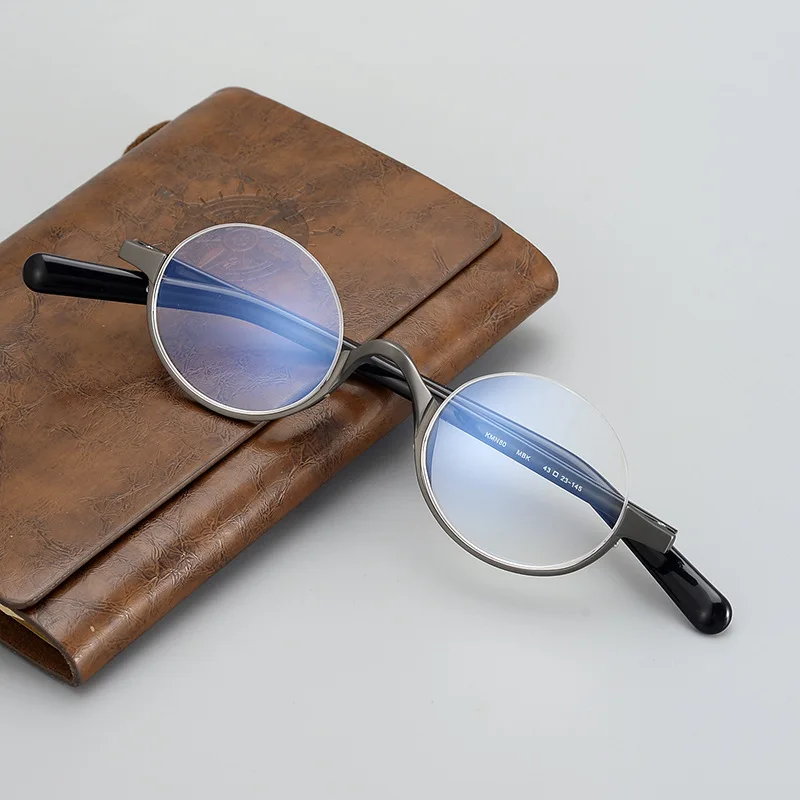 Japanese Luxury Brand Designer Man Vintage Round Titanium Half Frame Eyeglasses Women Retro Optical Myopia Lenses Glasses
Japanese Luxury Brand Designer Man Vintage Round Titanium Half Frame Eyeglasses Women Retro Optical Myopia Lenses Glasses