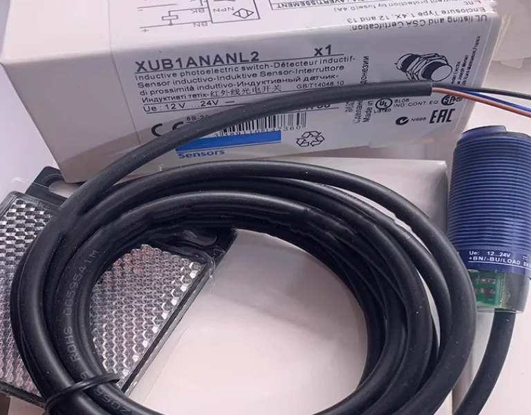 5PCS New XUB1APANL2 XUB1ANANL2 specular reflection photoelectric switch
5PCS New XUB1APANL2 XUB1ANANL2 specular reflection photoelectric switch