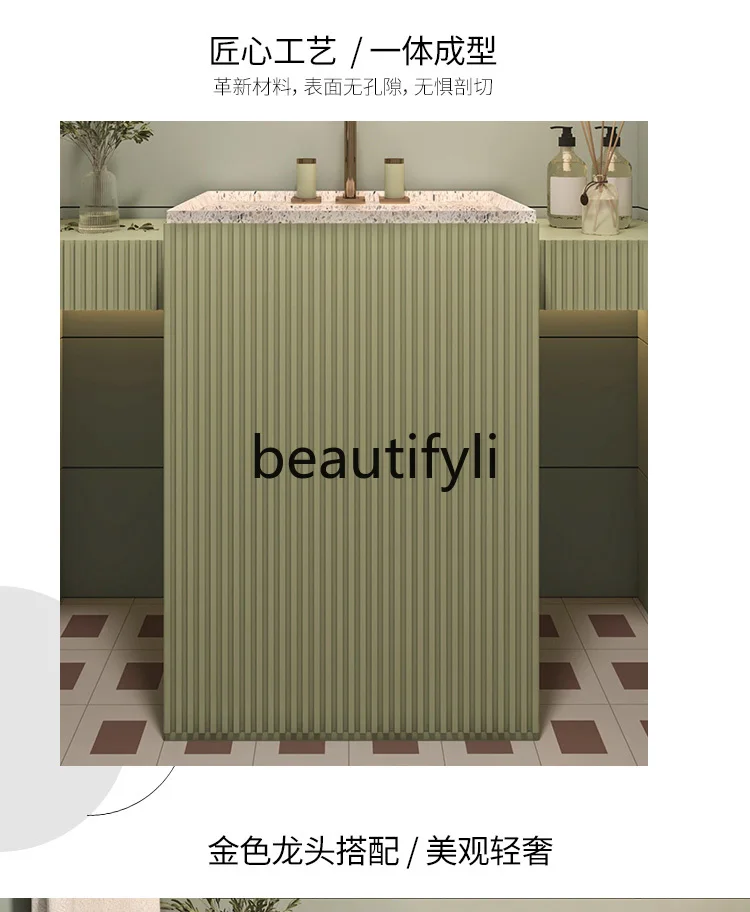 Column basin, retro green integrated wash basin, floor-to-ceiling washbasin, bathroom
Column basin, retro green integrated wash basin, floor-to-ceiling washbasin, bathroom