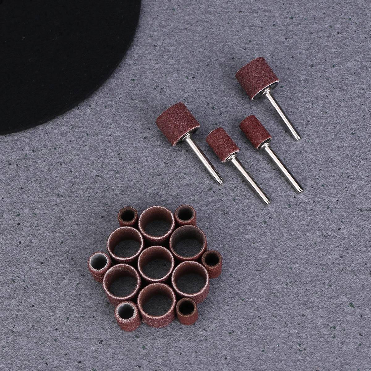 64 Pcs Pet Nail Art Sandpaper Ring Polishing Grind Sanding Bands for Dog Nails Hand Pads Metal Drill Buffing Tool
64 Pcs Pet Nail Art Sandpaper Ring Polishing Grind Sanding Bands for Dog Nails Hand Pads Metal Drill Buffing Tool