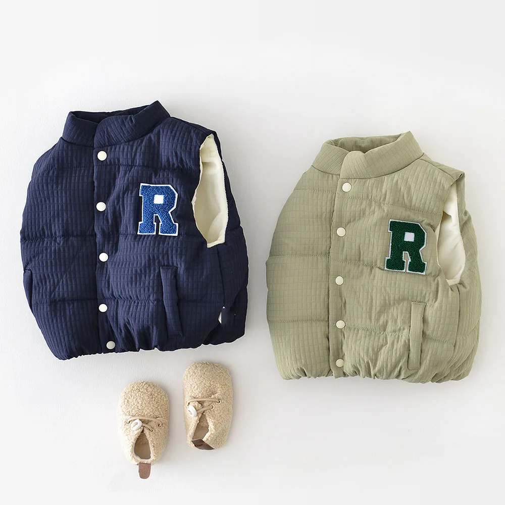 Children's Cotton Vest Fall Winter Korean Thick Padded Waistcoat Infant Letter Embroidery Cardigan Fleece Warm Baby Boys Clothes
Children's Cotton Vest Fall Winter Korean Thick Padded Waistcoat Infant Letter Embroidery Cardigan Fleece Warm Baby Boys Clothes