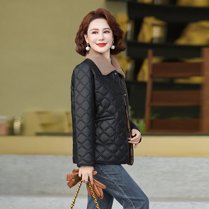 Утепленное хлопковое пальто на флисовой подкладке для женщин среднего и старшего возраста, зимнее, модное, короткое, с застежкой на одну пуговицу
Утепленное хлопковое пальто на флисовой подкладке для женщин среднего и старшего возраста, зимнее, модное, короткое, с застежкой на одну пуговицу