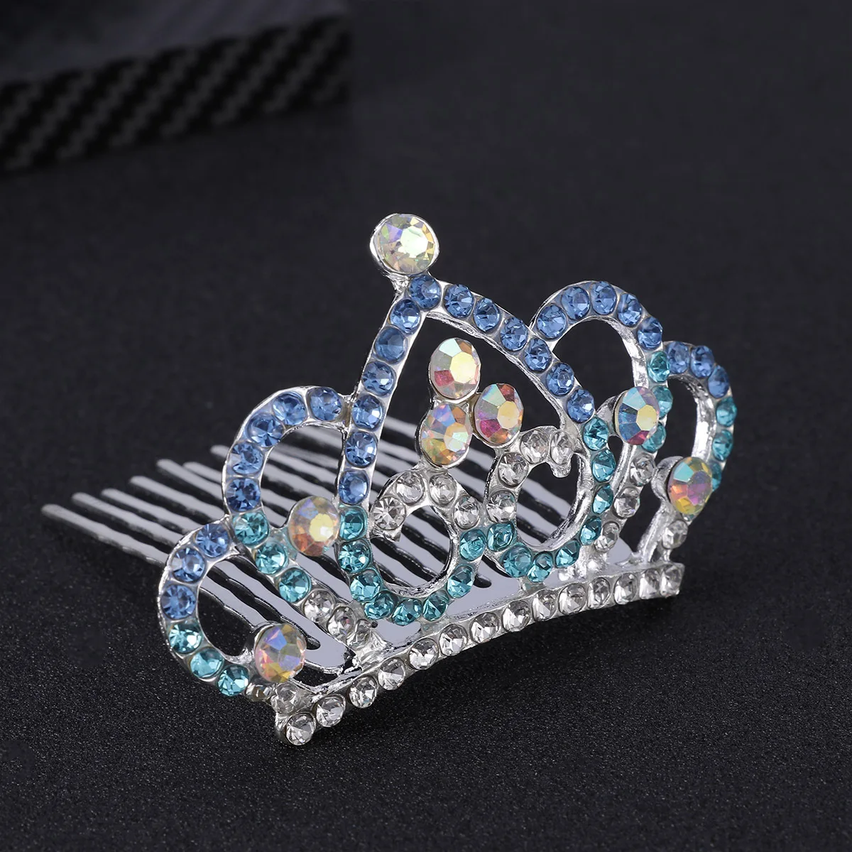 Blue Crystal Crown Comb Gorgeous Tiara Headdress Party Birthday Pageant Headwear Crown Comb Headband 
Blue Crystal Crown Comb Gorgeous Tiara Headdress Party Birthday Pageant Headwear Crown Comb Headband