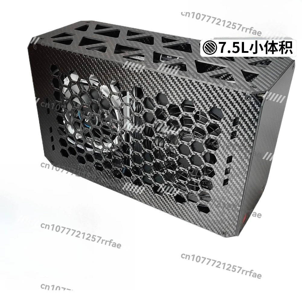 SC1-x47 air-cooled heat dissipation, carbon fiber A4 mini portable ITX small chassis 7.5L volume
SC1-x47 air-cooled heat dissipation, carbon fiber A4 mini portable ITX small chassis 7.5L volume