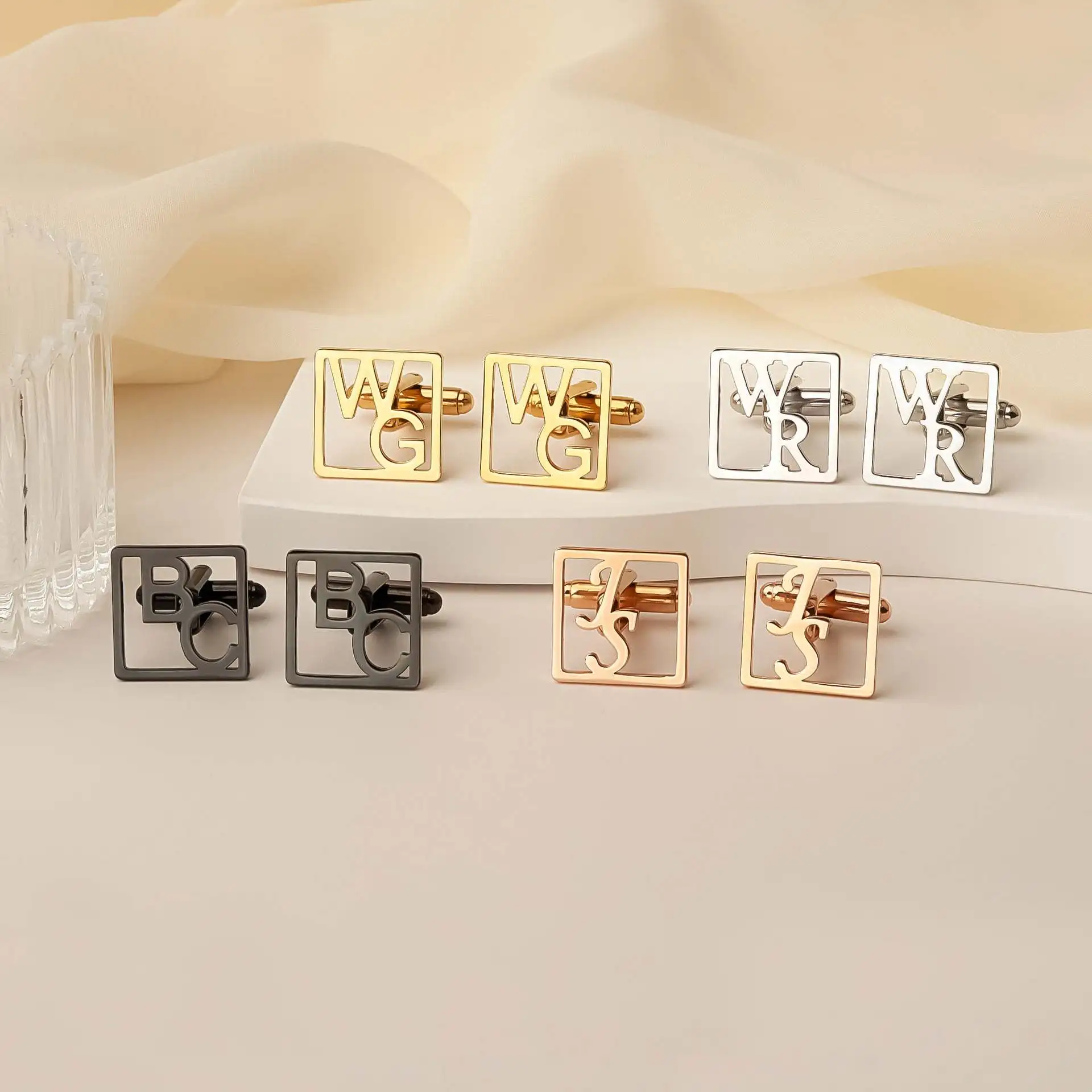 Custom Initial Letter Stainless Steel Cufflinks Personalized Engraved Alphabet Cuff Links for Men Wedding Business Shirt
Custom Initial Letter Stainless Steel Cufflinks Personalized Engraved Alphabet Cuff Links for Men Wedding Business Shirt 
