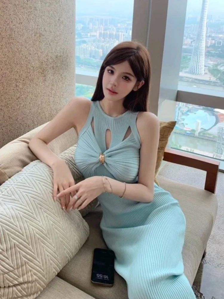 Sexy Hollow Design Sleeveless Knitted Dress N13 SYXATN Spring Summer Waist-Cinching Women's Long Dress Commute Style
Sexy Hollow Design Sleeveless Knitted Dress N13 SYXATN Spring Summer Waist-Cinching Women's Long Dress Commute Style