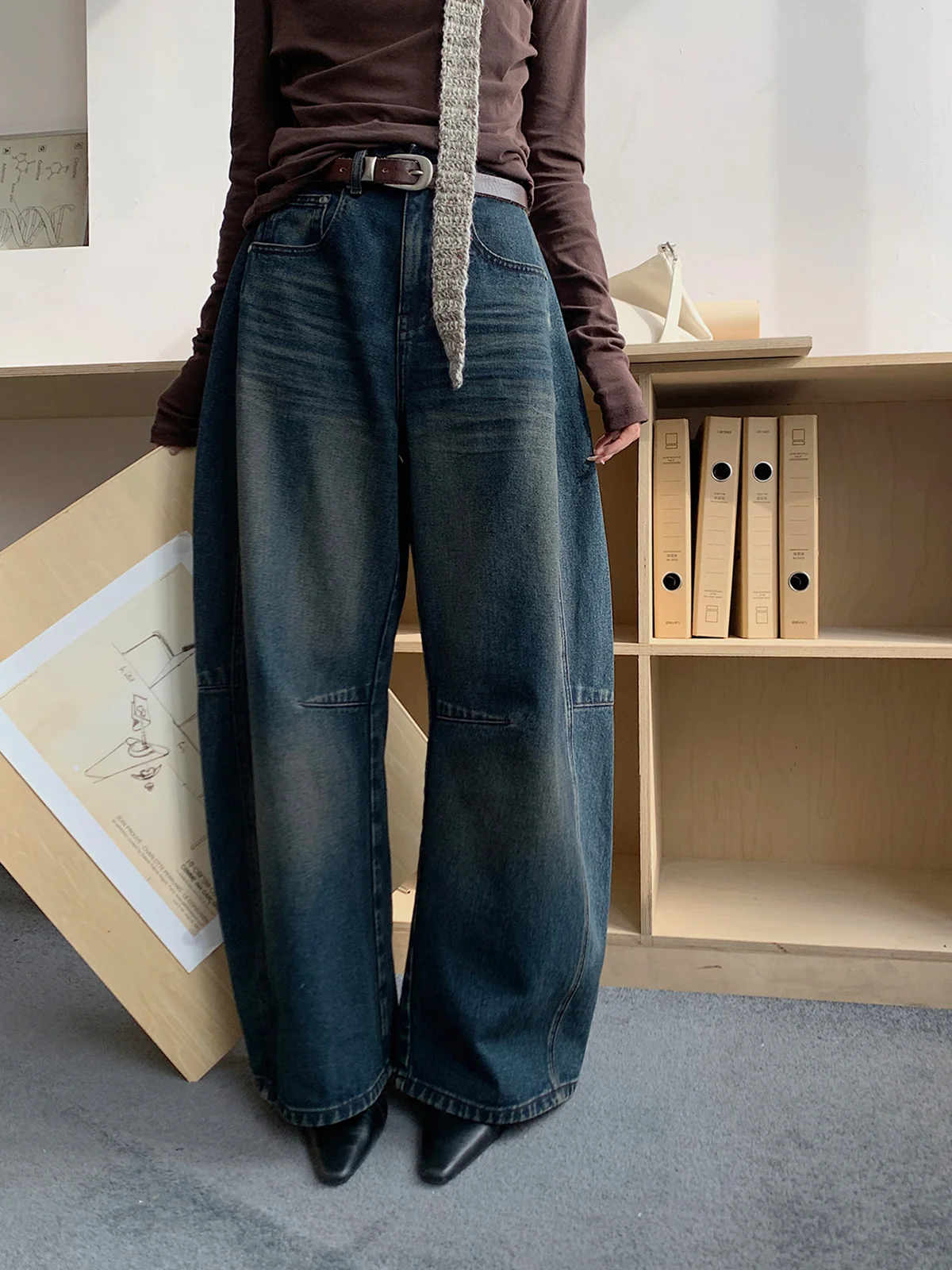 Новые джинсы REREK свободного кроя, цвет индиго, винтажные, из хлопка, женские брюки, удобные, с завышенной талией
Новые джинсы REREK свободного кроя, цвет индиго, винтажные, из хлопка, женские брюки, удобные, с завышенной талией