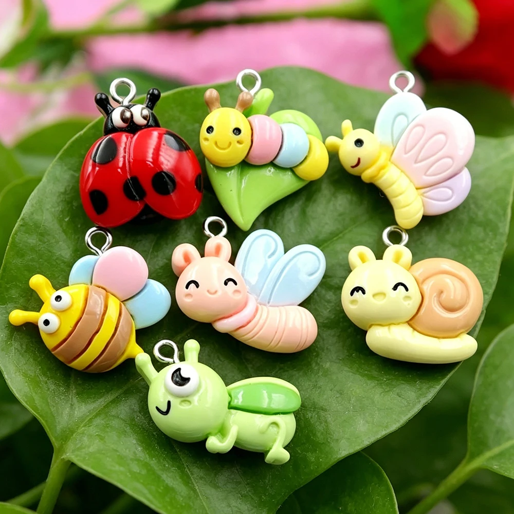 10Pcs Insect Butterfly Bee Resin Pendant Kawaii Fashion Flat Back Charms for Necklace Bracelet Earrings Jewelry Making Supplies
10Pcs Insect Butterfly Bee Resin Pendant Kawaii Fashion Flat Back Charms for Necklace Bracelet Earrings Jewelry Making Supplies