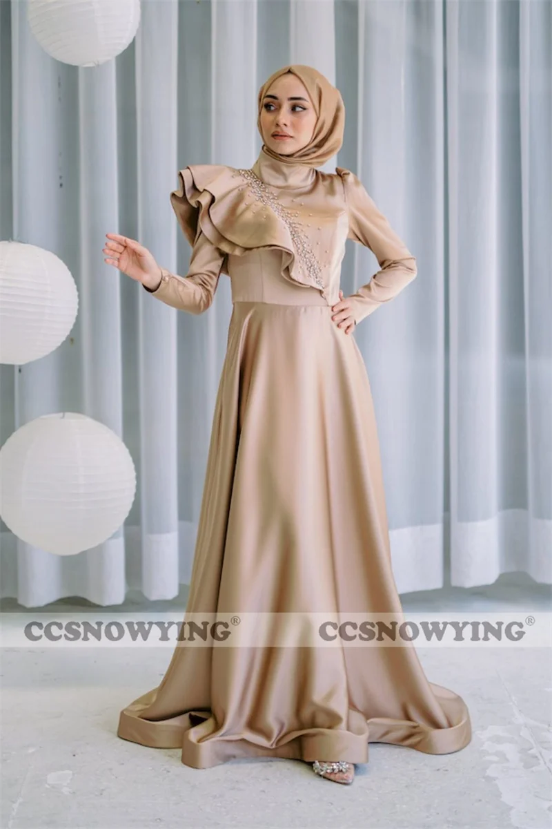 Champagne Satin Beaded Muslim Long Sleeve Evening Dress Prom Dress High Neck Arabia Dubai Formal Party Gown Hijab Robe De Soire
Champagne Satin Beaded Muslim Long Sleeve Evening Dress Prom Dress High Neck Arabia Dubai Formal Party Gown Hijab Robe De Soire