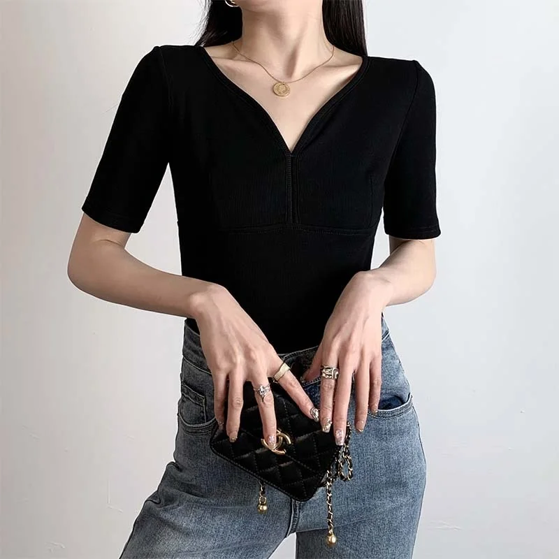 Женский летний приталенный топ Ele Bla V-Ne ort Sve T-irt, модный, классический цвет, для повседневной носки, из смесового хлопка
Женский летний приталенный топ Ele Bla V-Ne ort Sve T-irt, модный, классический цвет, для повседневной носки, из смесового хлопка