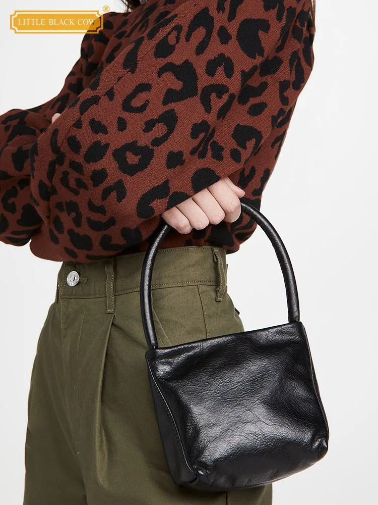 Oil Wax Cowhide Ladies Small Totes Genuine Leather Fashion One Shoulder Underarm Bag Solid Color Women Versatile Casual Handbag
Oil Wax Cowhide Ladies Small Totes Genuine Leather Fashion One Shoulder Underarm Bag Solid Color Women Versatile Casual Handbag