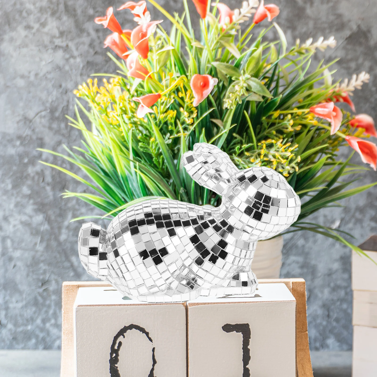 Rabbit Ornament Silver Disco Ball Ornaments Mirror Decorations Glass Bunny Figurine
Rabbit Ornament Silver Disco Ball Ornaments Mirror Decorations Glass Bunny Figurine
