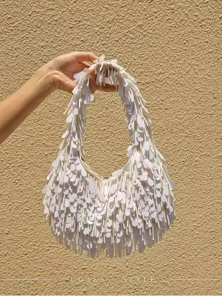 Fashion Beads Beading Tassel Women Handbag Glitter Sequins Handmade Shoulder Underarm Bag High Quality Luxury Clutch Purse
Fashion Beads Beading Tassel Women Handbag Glitter Sequins Handmade Shoulder Underarm Bag High Quality Luxury Clutch Purse