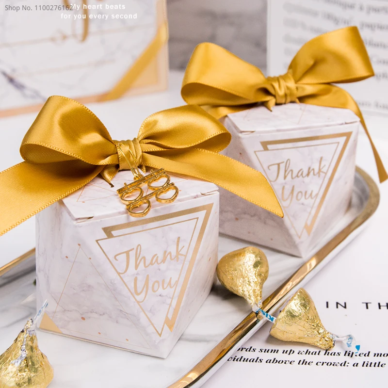 50pcs European diamond shape Candy Boxes Wedding Favors Bomboniere paper thanks Gift Box Party Chocolate box
50pcs European diamond shape Candy Boxes Wedding Favors Bomboniere paper thanks Gift Box Party Chocolate box