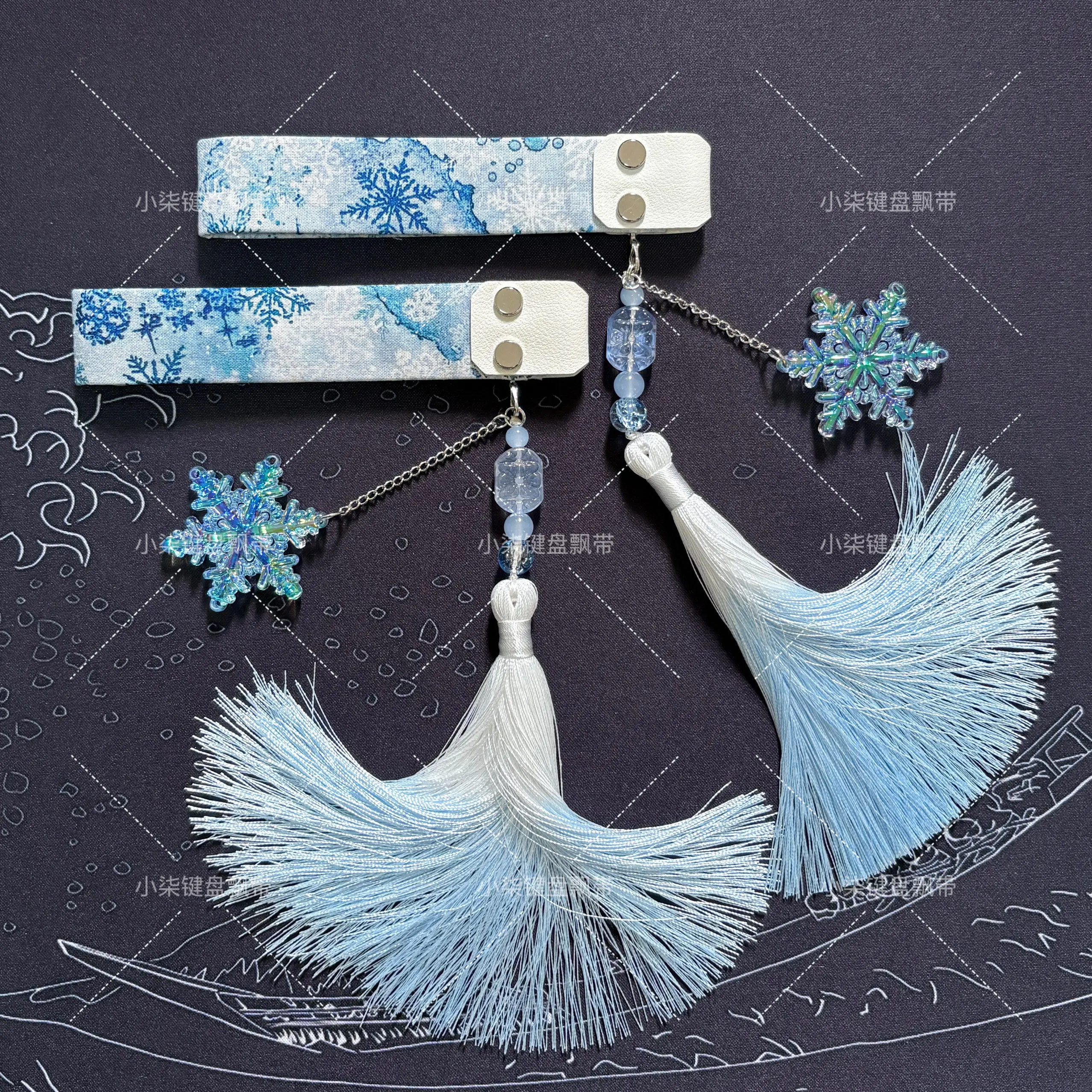 Snowflake Tassel Themed Keyboard Ribbon Custom Original Handmade Artisan Strap for Mechanical Keyboard Decorative Accessories
Snowflake Tassel Themed Keyboard Ribbon Custom Original Handmade Artisan Strap for Mechanical Keyboard Decorative Accessories