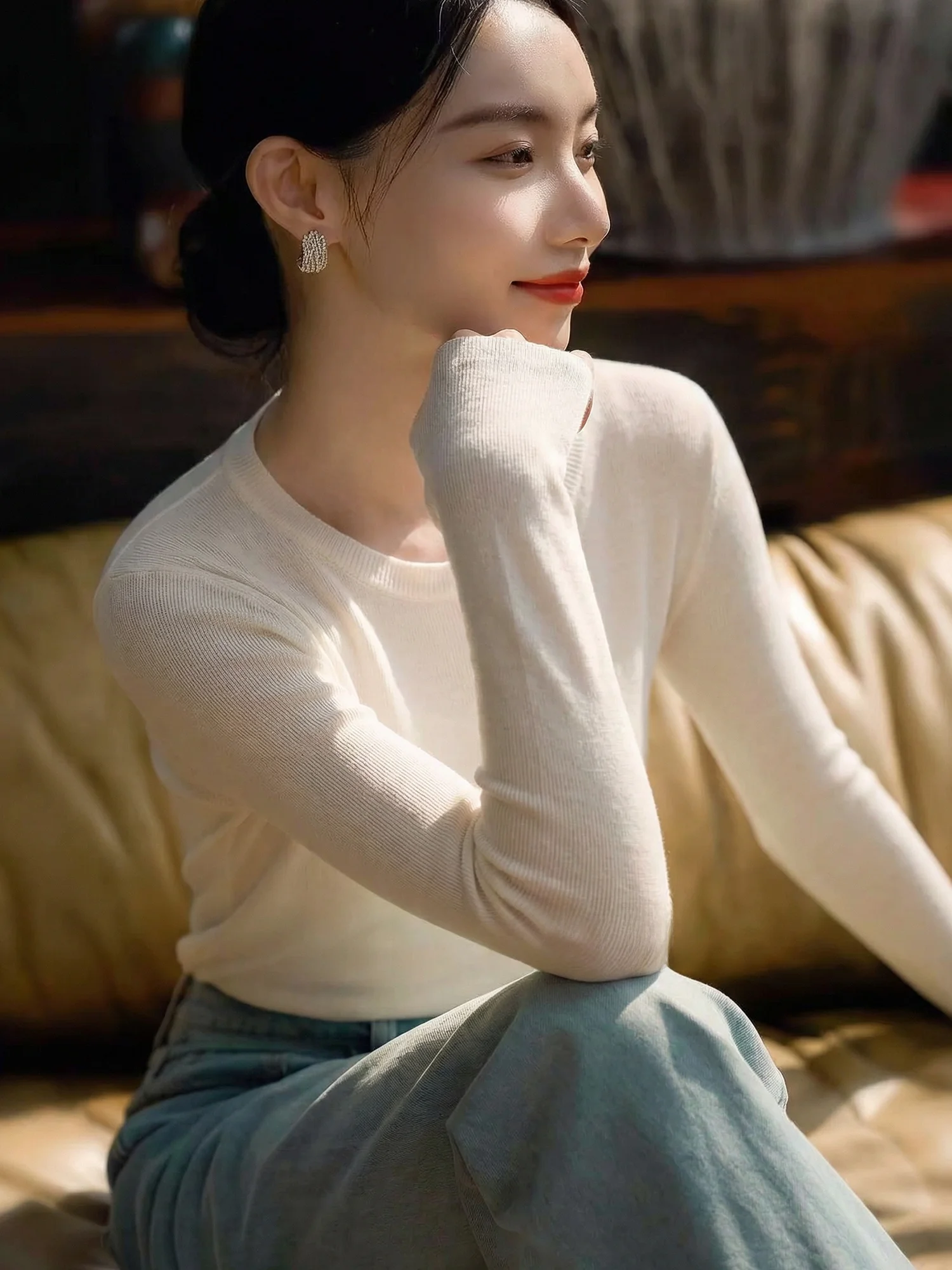 Slim Fit round Neck Knitted Base Shirt Women's Thin Style Spring Autumn New Arrival Inner Wear Sweater Comfortable Soft Woolen
Slim Fit round Neck Knitted Base Shirt Women's Thin Style Spring Autumn New Arrival Inner Wear Sweater Comfortable Soft Woolen