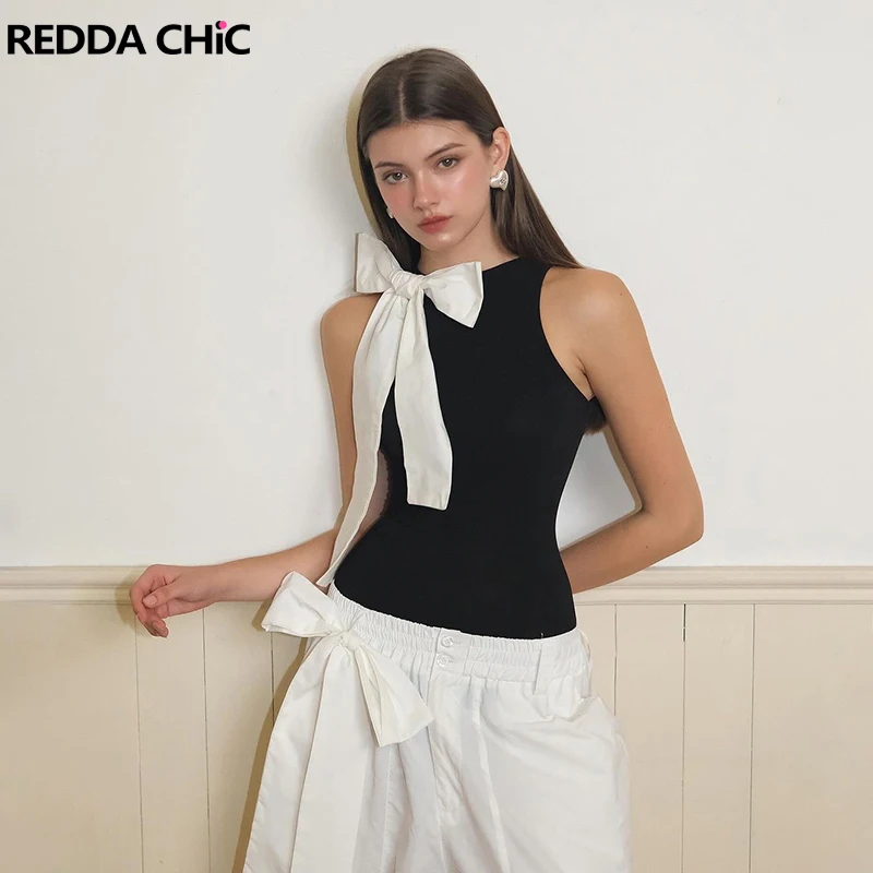 Женский ТРИКОТАЖНЫЙ УКОРОЧЕННЫЙ ТОП с бантом REDDACHiC OL, контрастный облегающий Топ без рукавов с открытыми плечами, Повседневная летняя одежда
Женский ТРИКОТАЖНЫЙ УКОРОЧЕННЫЙ ТОП с бантом REDDACHiC OL, контрастный облегающий Топ без рукавов с открытыми плечами, Повседневная летняя одежда