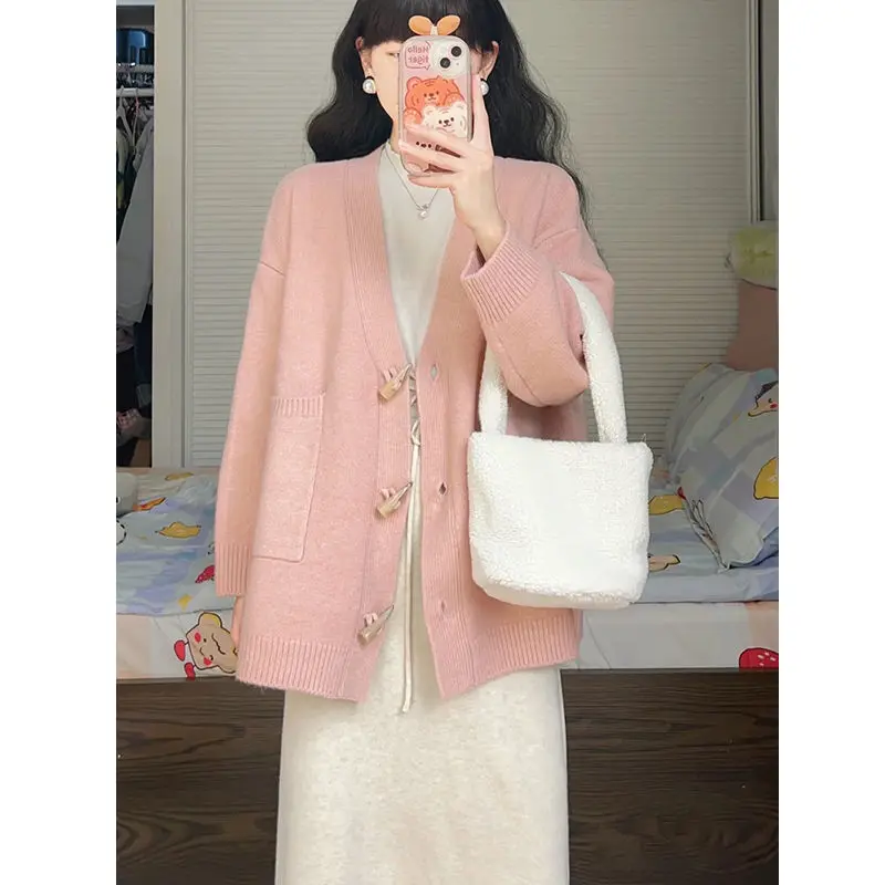 Cardigan Women Spring Vintage Lovely Fashion Korean Simple V-neck Ladies Knitwear Long Sleeve All-match Ins Fall Femme Sweaters
Cardigan Women Spring Vintage Lovely Fashion Korean Simple V-neck Ladies Knitwear Long Sleeve All-match Ins Fall Femme Sweaters