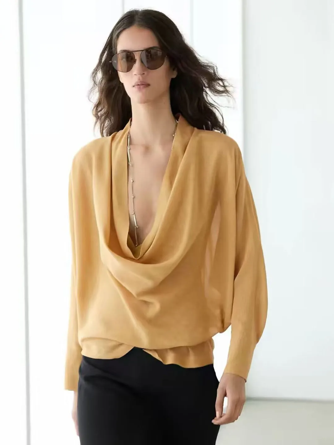 Casual Cotton Linen Women's Shirt Spring Summer New Style Long Sleeve Gauze Collar Swing Collar Blouse Breathable Loose Fit
Casual Cotton Linen Women's Shirt Spring Summer New Style Long Sleeve Gauze Collar Swing Collar Blouse Breathable Loose Fit