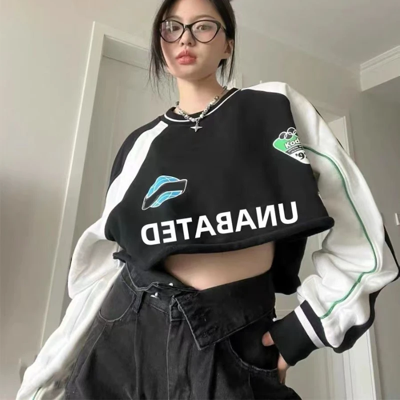 Fashion Streetwear Y2K Tops Round Neck Sweatshirt Women Spring and Autumn Korean Harajuku Letter Print Oversized Short Pullover
Fashion Streetwear Y2K Tops Round Neck Sweatshirt Women Spring and Autumn Korean Harajuku Letter Print Oversized Short Pullover