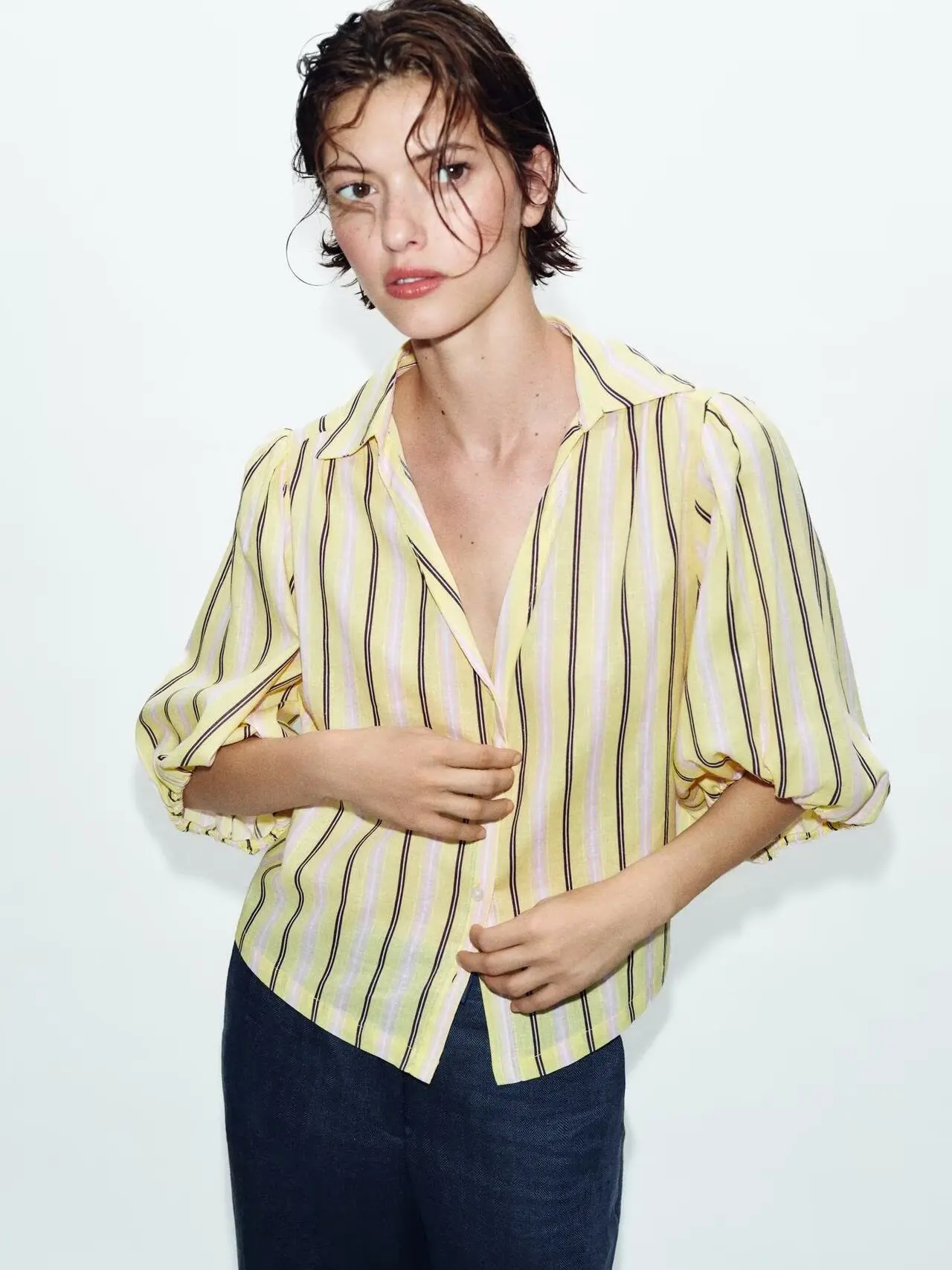 Spring New Arrival Women's Shirt Stand Collar Bubble Short Sleeve 2026 ZA2026 Fashionable Casual Wear for Younger Women
Spring New Arrival Women's Shirt Stand Collar Bubble Short Sleeve 2026 ZA2026 Fashionable Casual Wear for Younger Women