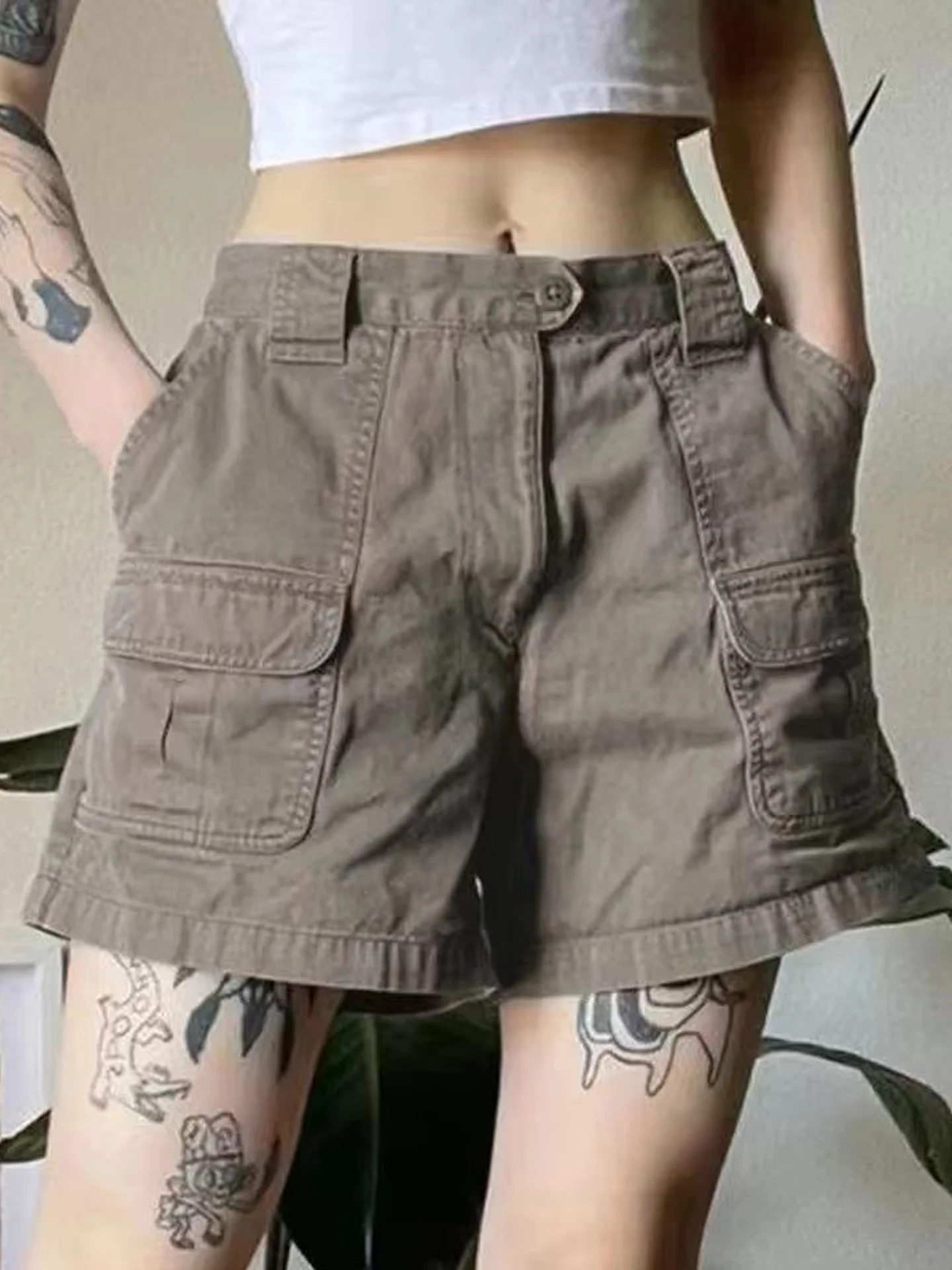 Retro American Workwear Denim Shorts Women's Summer New High Waist Loose Slimming High-End 4-Part Wide Leg Hot Pants
Retro American Workwear Denim Shorts Women's Summer New High Waist Loose Slimming High-End 4-Part Wide Leg Hot Pants
