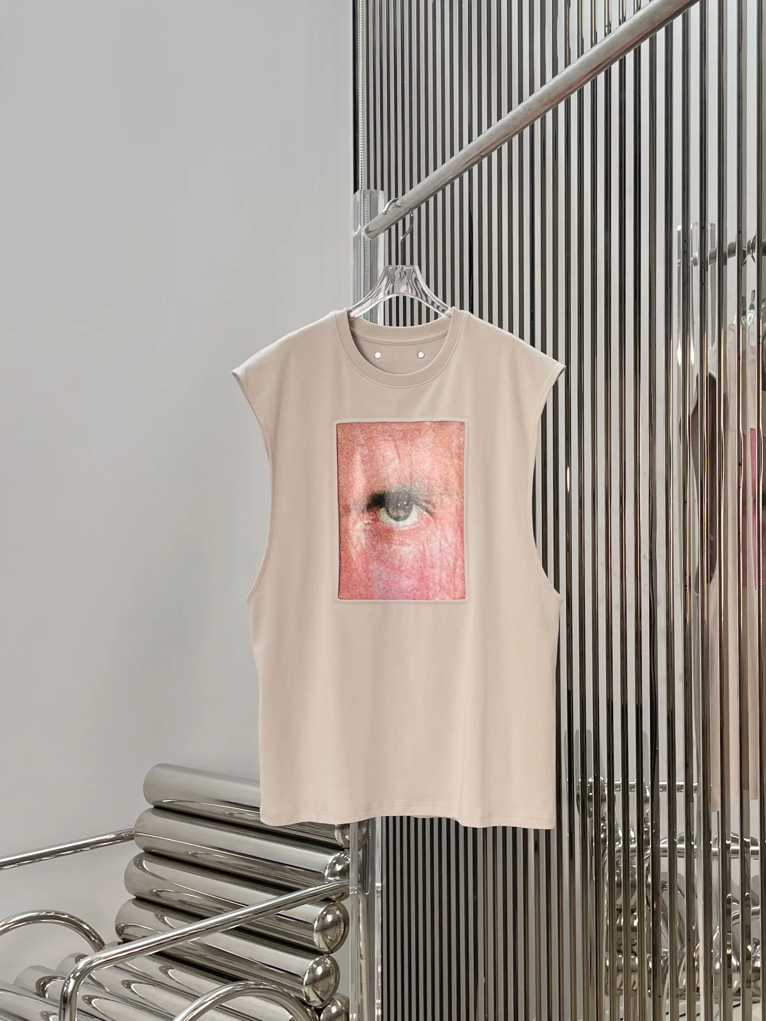 Retro Vintage Design round Neck Sleeveless Vest Top Eye Print Slimming Everyday Matchable Polyester Fiber H-Shape Backless
Retro Vintage Design round Neck Sleeveless Vest Top Eye Print Slimming Everyday Matchable Polyester Fiber H-Shape Backless