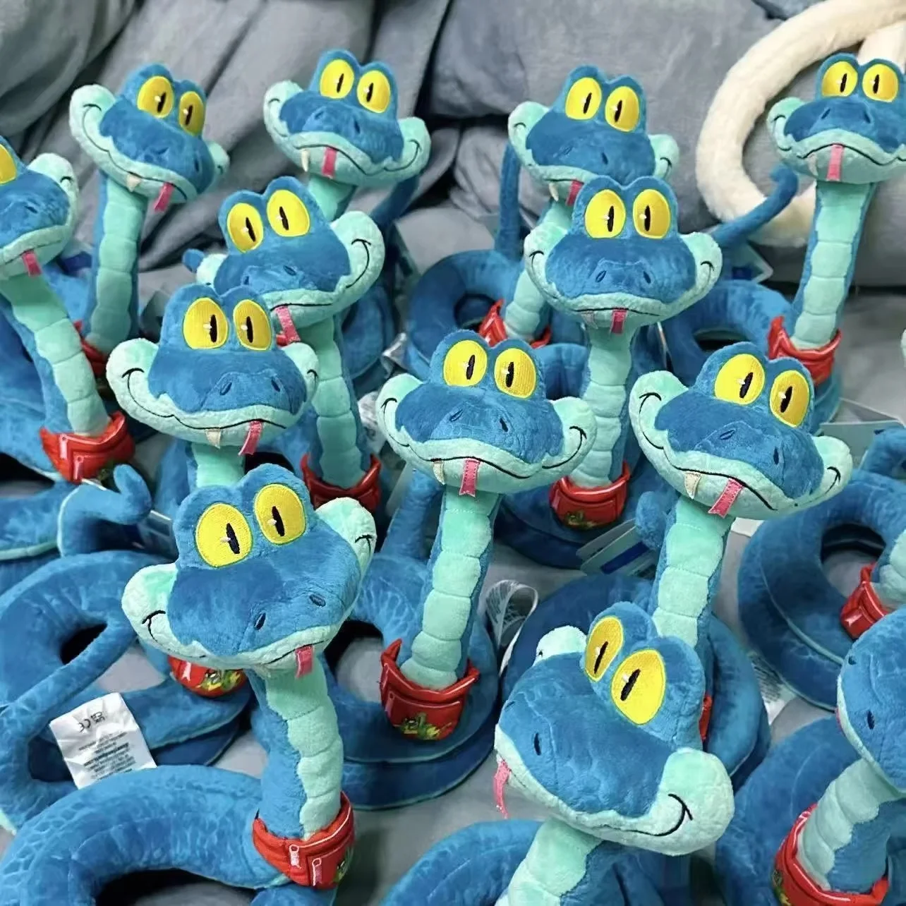 Zootopia Garry Cobra Plush Toy Disney Stuffed Animal Soft Doll High Quality Gift For Kids Fans Theme Park Souvenir Snake Plushie
Zootopia Garry Cobra Plush Toy Disney Stuffed Animal Soft Doll High Quality Gift For Kids Fans Theme Park Souvenir Snake Plushie