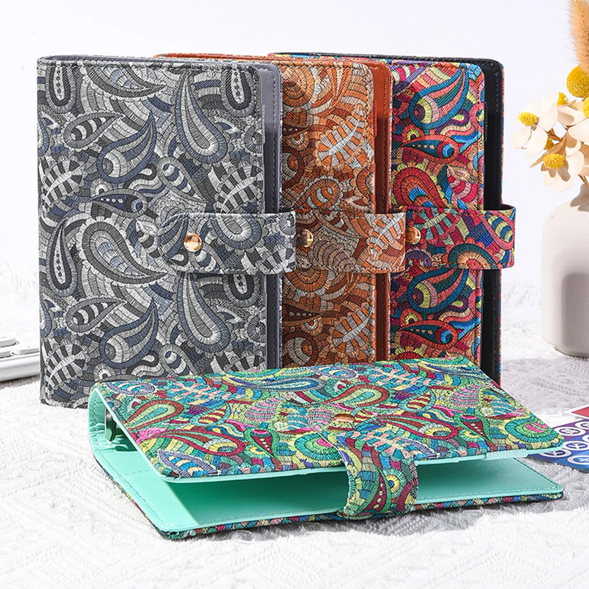 A6 PU leather binder economy 6-ring notebook, stylish design, personal notebook binder cover, can be used for cash budget storag
A6 PU leather binder economy 6-ring notebook, stylish design, personal notebook binder cover, can be used for cash budget storag