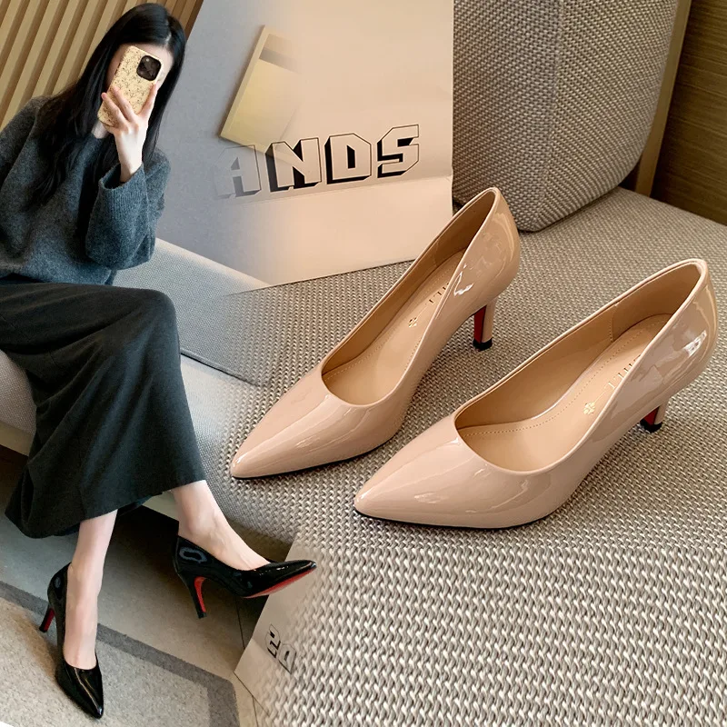 High Quality Thick Heeled Single Shoes Women's 2026 New High Heeled Shallow Mouth Comfortable Genuine Leather Office Women Shoes
High Quality Thick Heeled Single Shoes Women's 2026 New High Heeled Shallow Mouth Comfortable Genuine Leather Office Women Shoes