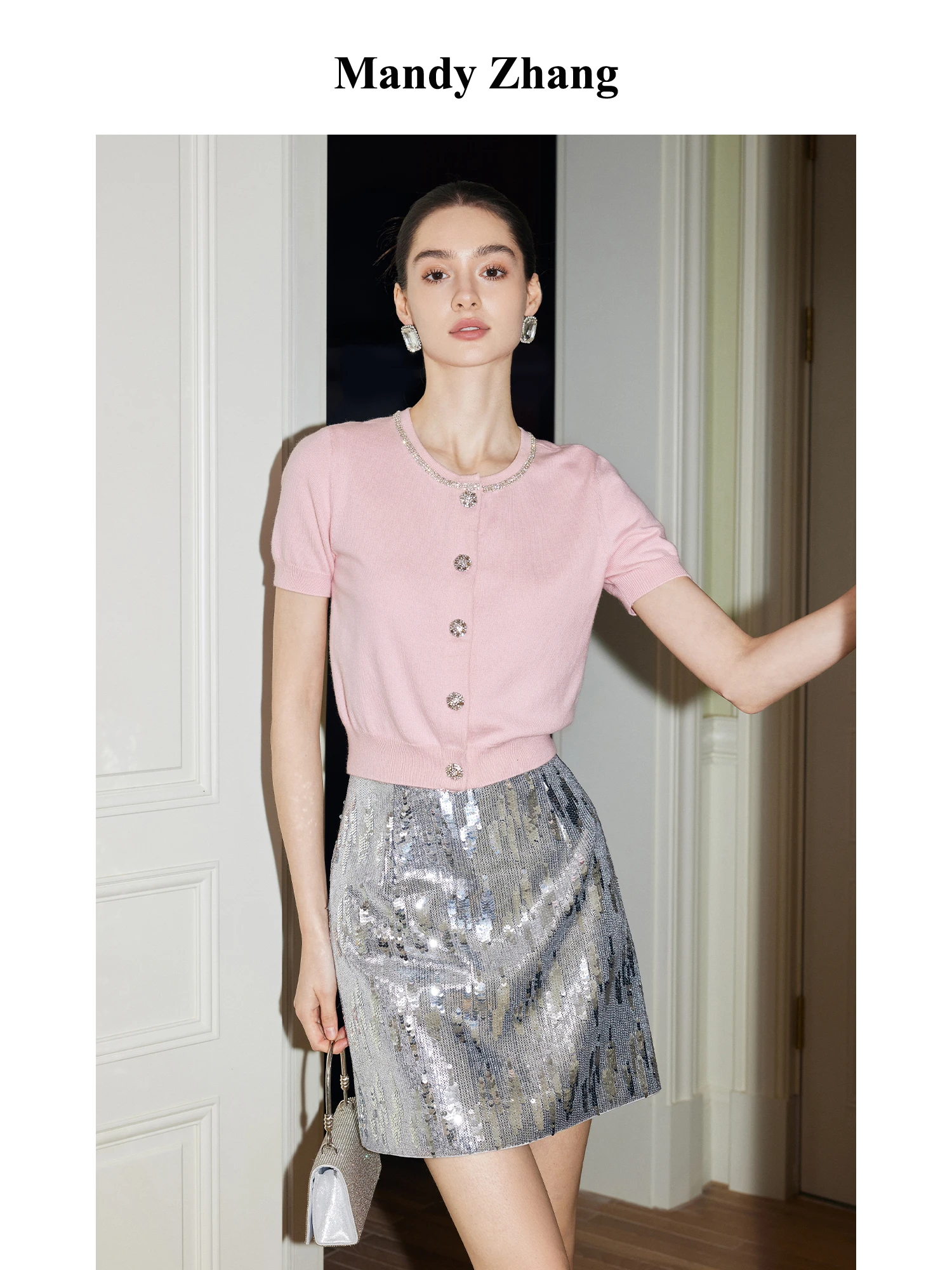 MandyZhang Heavyweight Knitted Pink Diamond Collar Short Sleeve Women's Summer Slim Fit Open Cardigan Korean Style Cotton Blend
MandyZhang Heavyweight Knitted Pink Diamond Collar Short Sleeve Women's Summer Slim Fit Open Cardigan Korean Style Cotton Blend