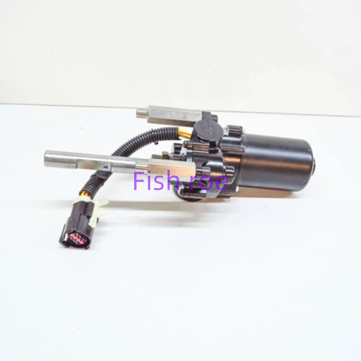 LR004807 LR004808 is suitable for the Range Rover executive pedal motor around
LR004807 LR004808 is suitable for the Range Rover executive pedal motor around