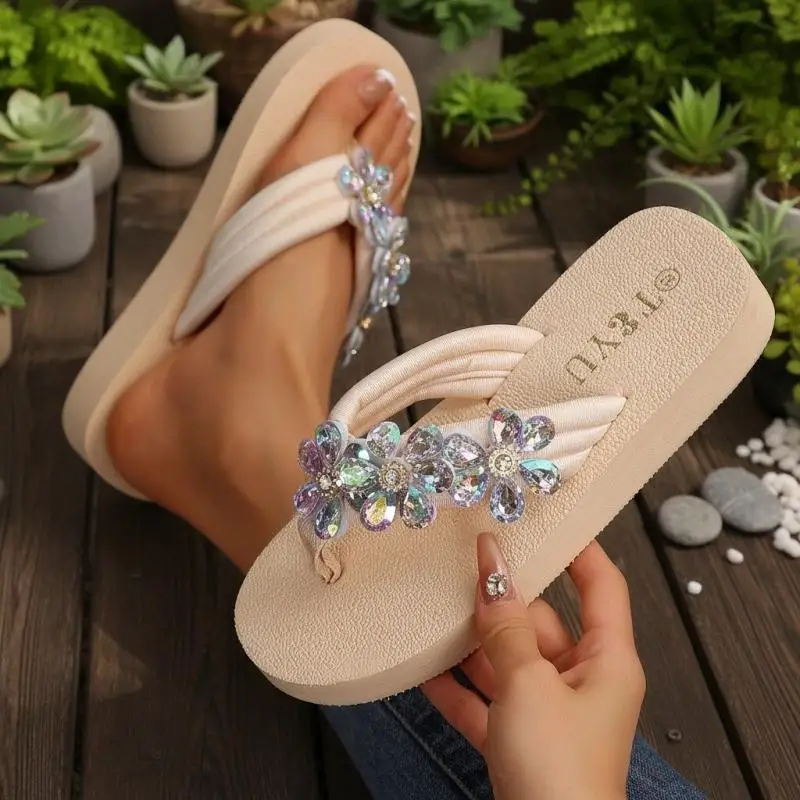 Shiny Rhinestone Flowers Chunky Platform Flip Flop Women's Summer Wedge Heels Beach Sandals Woman Lightweight Clip Toe Slippers
Shiny Rhinestone Flowers Chunky Platform Flip Flop Women's Summer Wedge Heels Beach Sandals Woman Lightweight Clip Toe Slippers