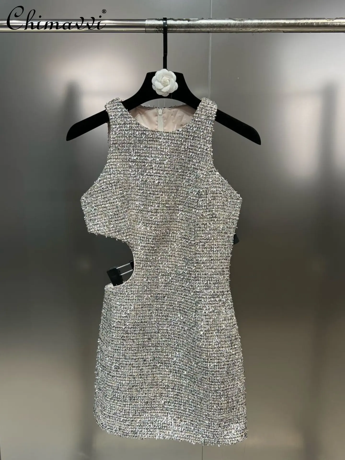 2023 Spring New Round Neck Sleeveless Waist Hollow-out Bright Silk Dress Women's European Hot Girl Fashion Chic Pullover Dress
2023 Spring New Round Neck Sleeveless Waist Hollow-out Bright Silk Dress Women's European Hot Girl Fashion Chic Pullover Dress