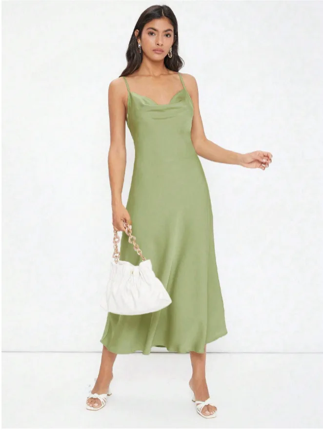 Women's Dress Summer 2025 New Fashion Satin Midi Dress Solid Color Bright Sexy Open Back Noble And Elegant Vestidos Robes
Women's Dress Summer 2025 New Fashion Satin Midi Dress Solid Color Bright Sexy Open Back Noble And Elegant Vestidos Robes