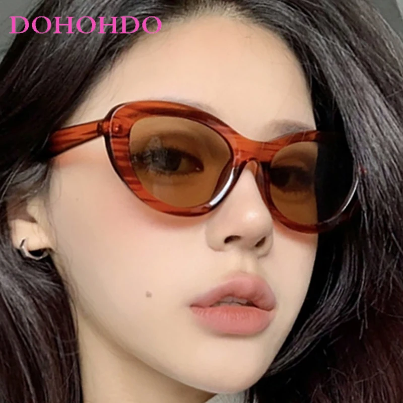 Trendy Vintage Cat Eye Women Sunglasses Classic Luxury Brand Designer Big Frame Sunglass Men Travel Driving Eyewear Female UV400
Trendy Vintage Cat Eye Women Sunglasses Classic Luxury Brand Designer Big Frame Sunglass Men Travel Driving Eyewear Female UV400