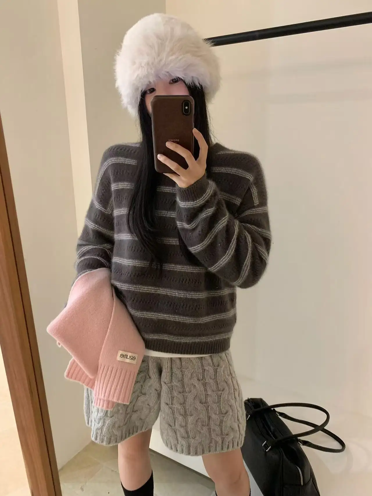 Korean Sle round Ne Sweater Knitted Winter Autumn Striped Sequin Loose Fit Soft Comfortable Women's Faion Casual Top
Korean Sle round Ne Sweater Knitted Winter Autumn Striped Sequin Loose Fit Soft Comfortable Women's Faion Casual Top