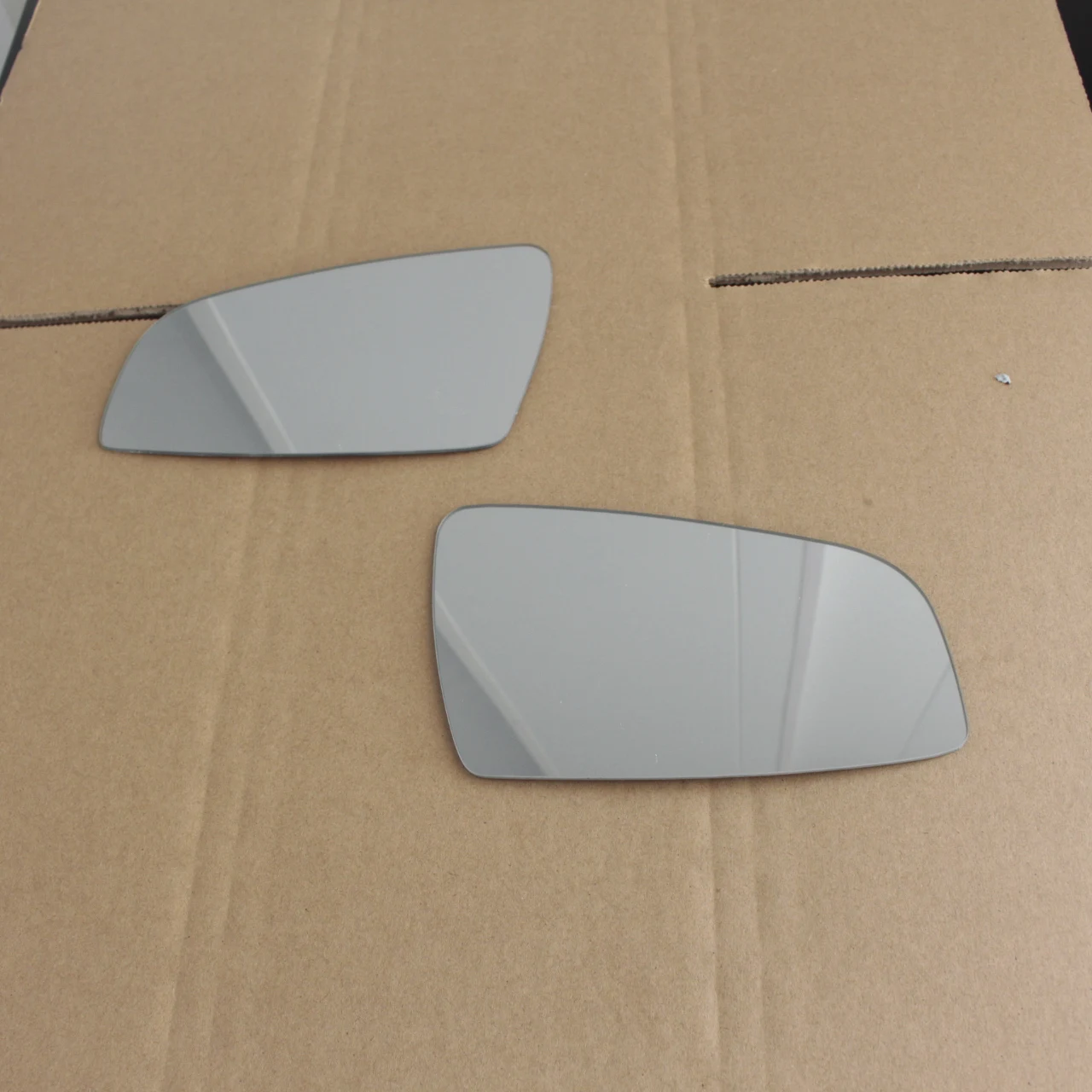 Автомобильное стекло на крыло двери для Vauxhall Opel Zafira B 2005-2010
Автомобильное стекло на крыло двери для Vauxhall Opel Zafira B 2005-2010