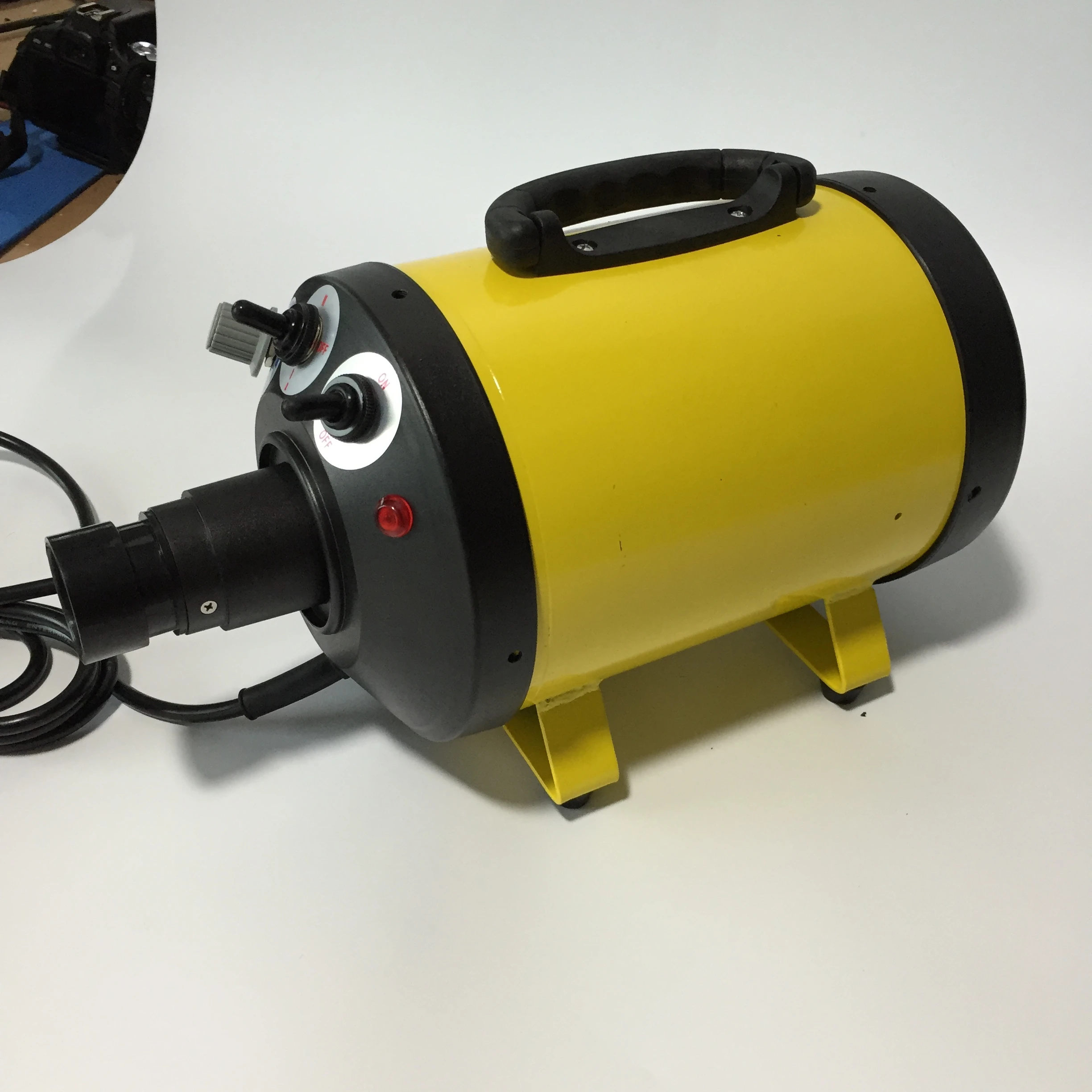 Dog Grooming Tools Removable Pet Hair Removal Dryer Pet Grooming 2000 Watts Speed Blower High Power Silent Big Dog Hair Dryer
Dog Grooming Tools Removable Pet Hair Removal Dryer Pet Grooming 2000 Watts Speed Blower High Power Silent Big Dog Hair Dryer