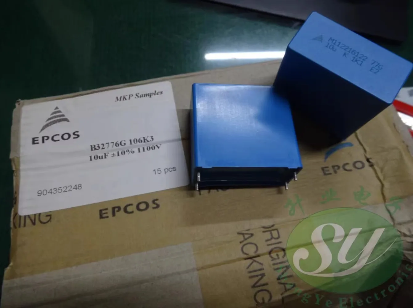 EPCOS 10 мкФ/1100 В 106 Новый поглощающий пленочный конденсатор B32776G106K
EPCOS 10 мкФ/1100 В 106 Новый поглощающий пленочный конденсатор B32776G106K