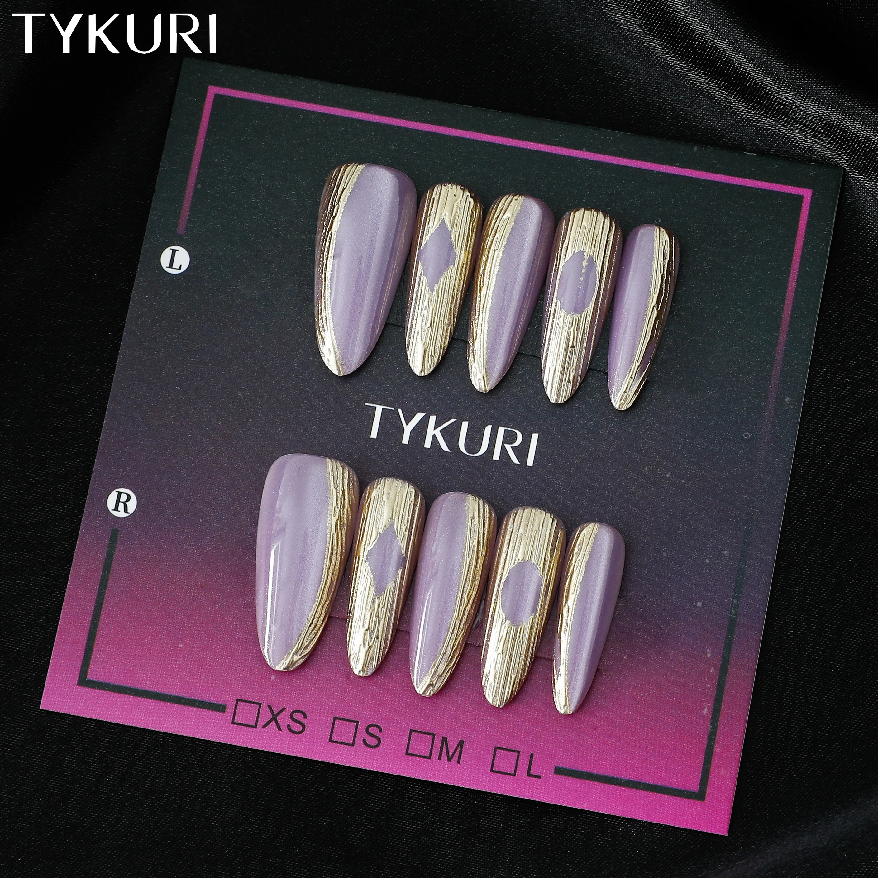 Накладные ногти TYKURI, длинные овальные, в стиле Буцеллати, золотые, роскошные, многоразовые, с гелевым клеем, легко наносятся.
Накладные ногти TYKURI, длинные овальные, в стиле Буцеллати, золотые, роскошные, многоразовые, с гелевым клеем, легко наносятся.